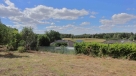 Stavebn� pozemek s rodinn�m domem v Le�anech