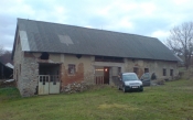 Prodej stodoly s velk�m pozemkem Sembratec